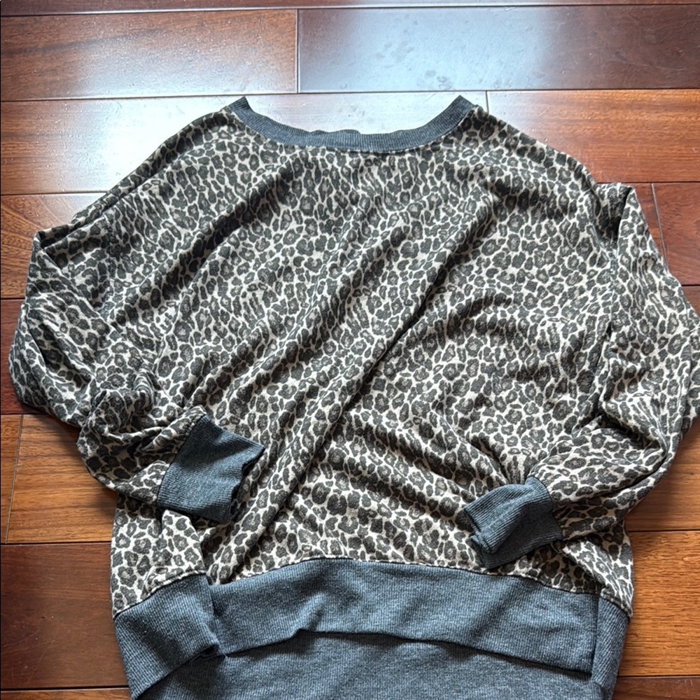 Splendid Brown and Black Crew Neck Sweater with Bold Leopard Print